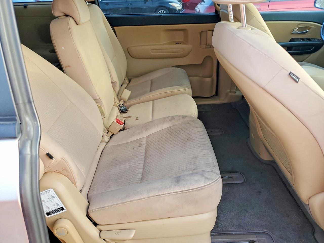 2016 KIA SEDONA LX photo 21