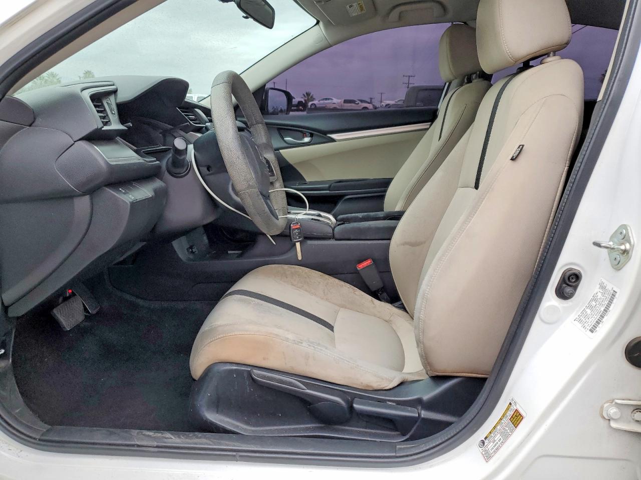 2017 HONDA CIVIC LX photo 13