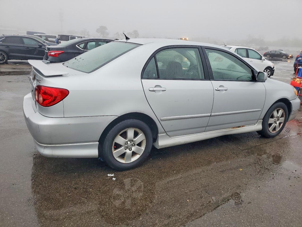 2006 TOYOTA COROLLA photo 5
