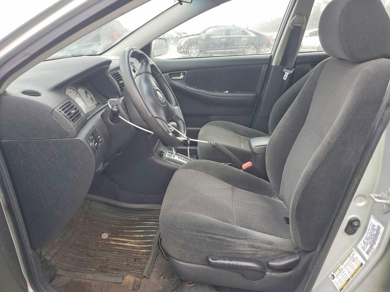 2006 TOYOTA COROLLA photo 13