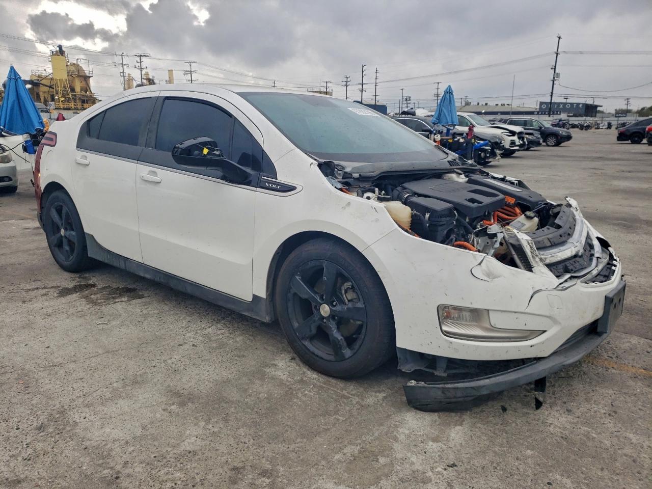 2014 CHEVROLET VOLT photo 4