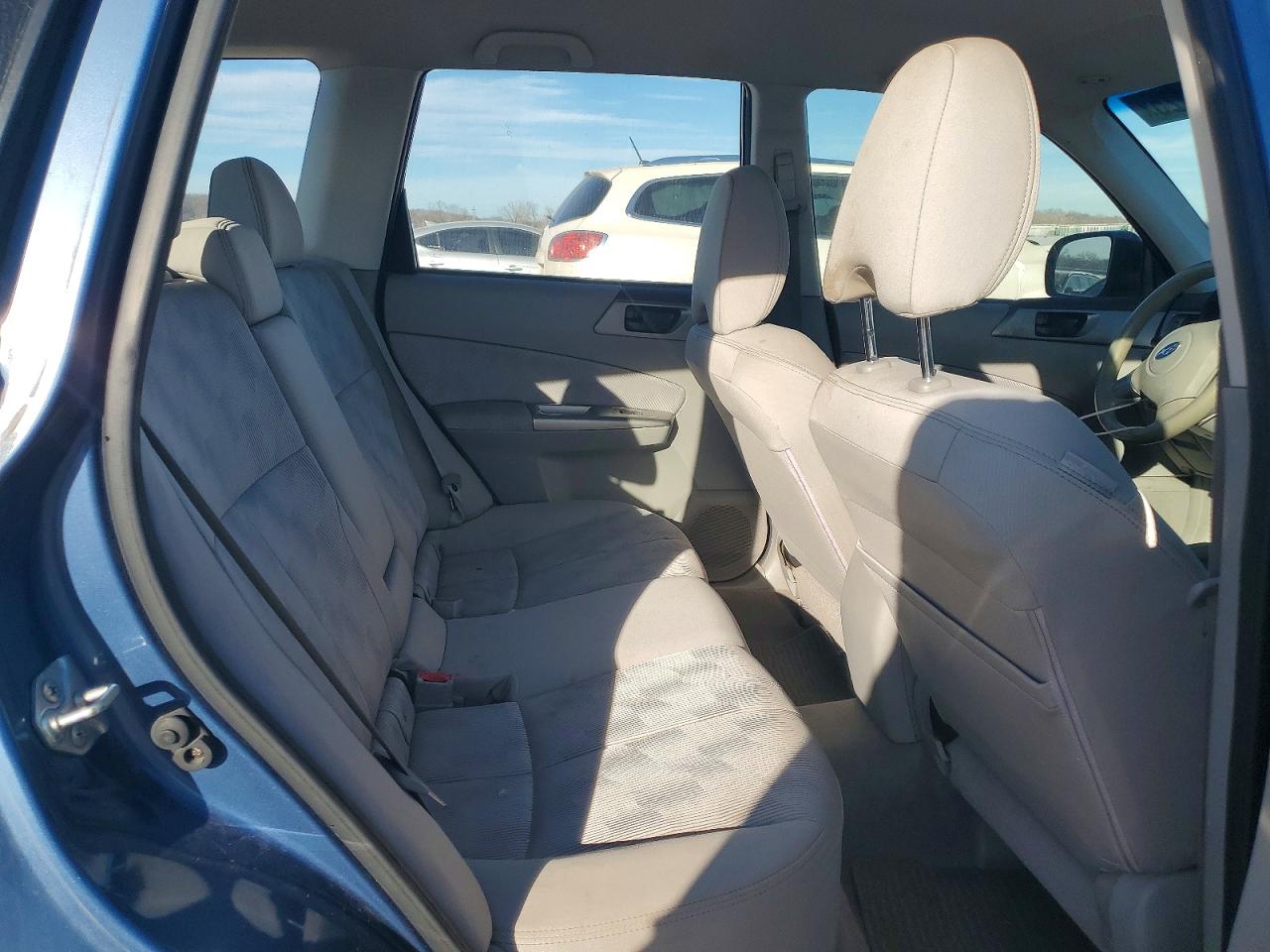 2010 SUBARU FORESTER 2.5X photo 31