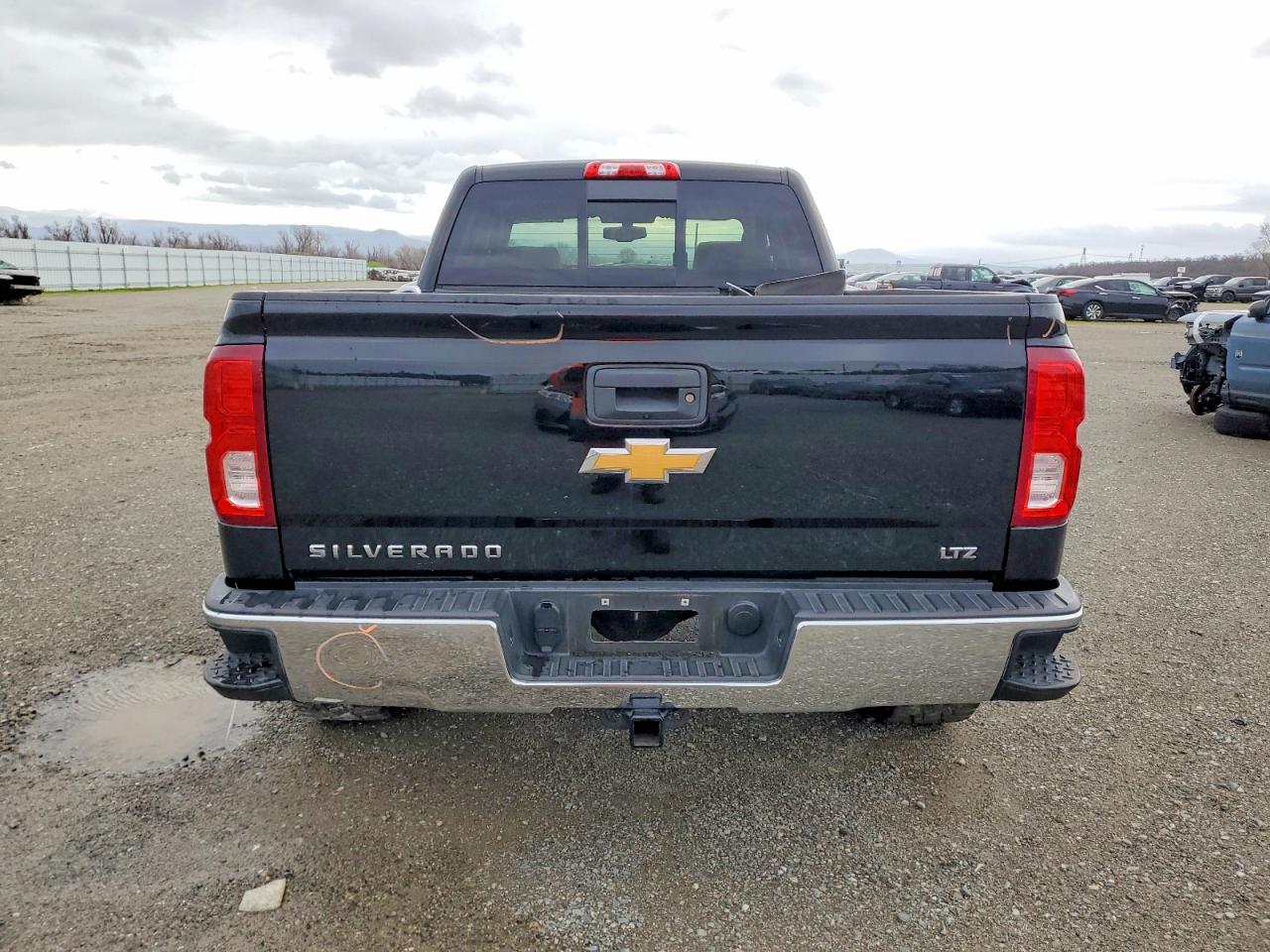 2018 CHEVROLET SILVERADO C1500 LTZ photo 6