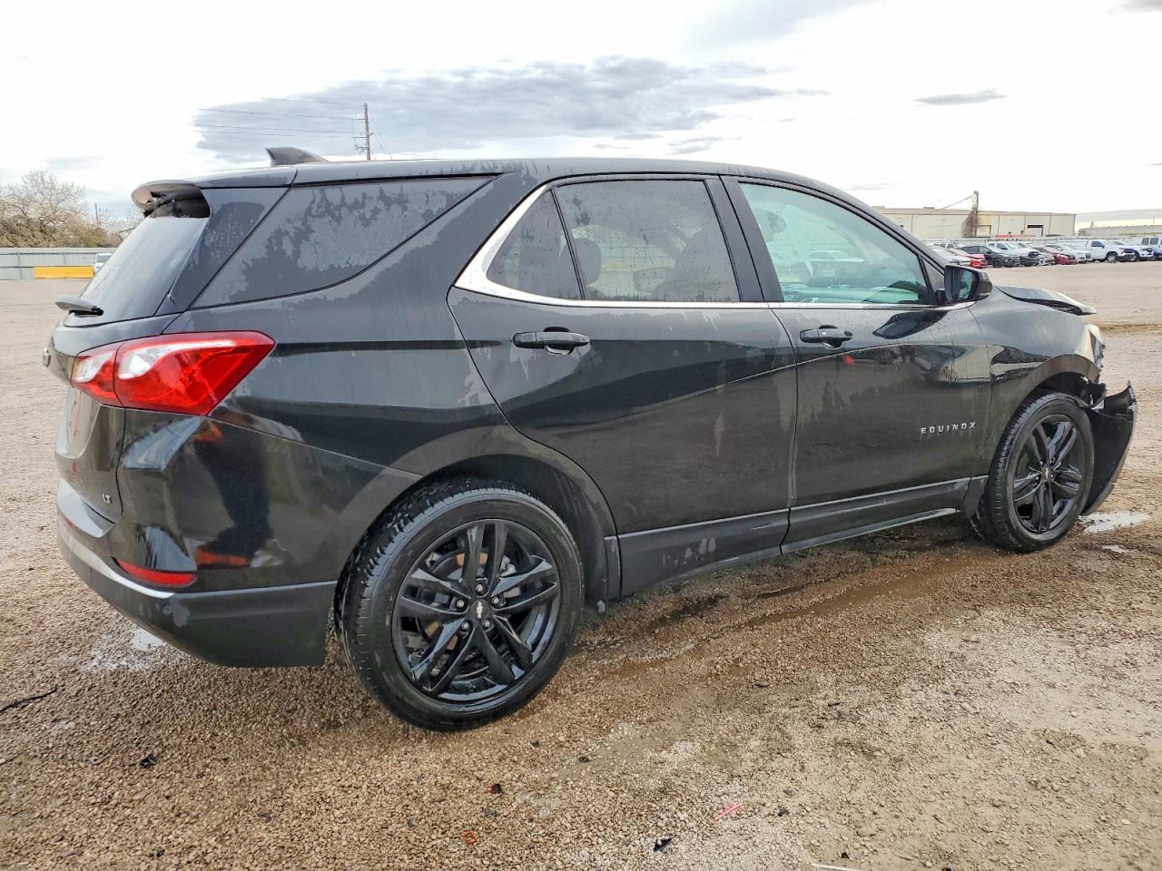 2021 CHEVROLET EQUINOX LT photo 3