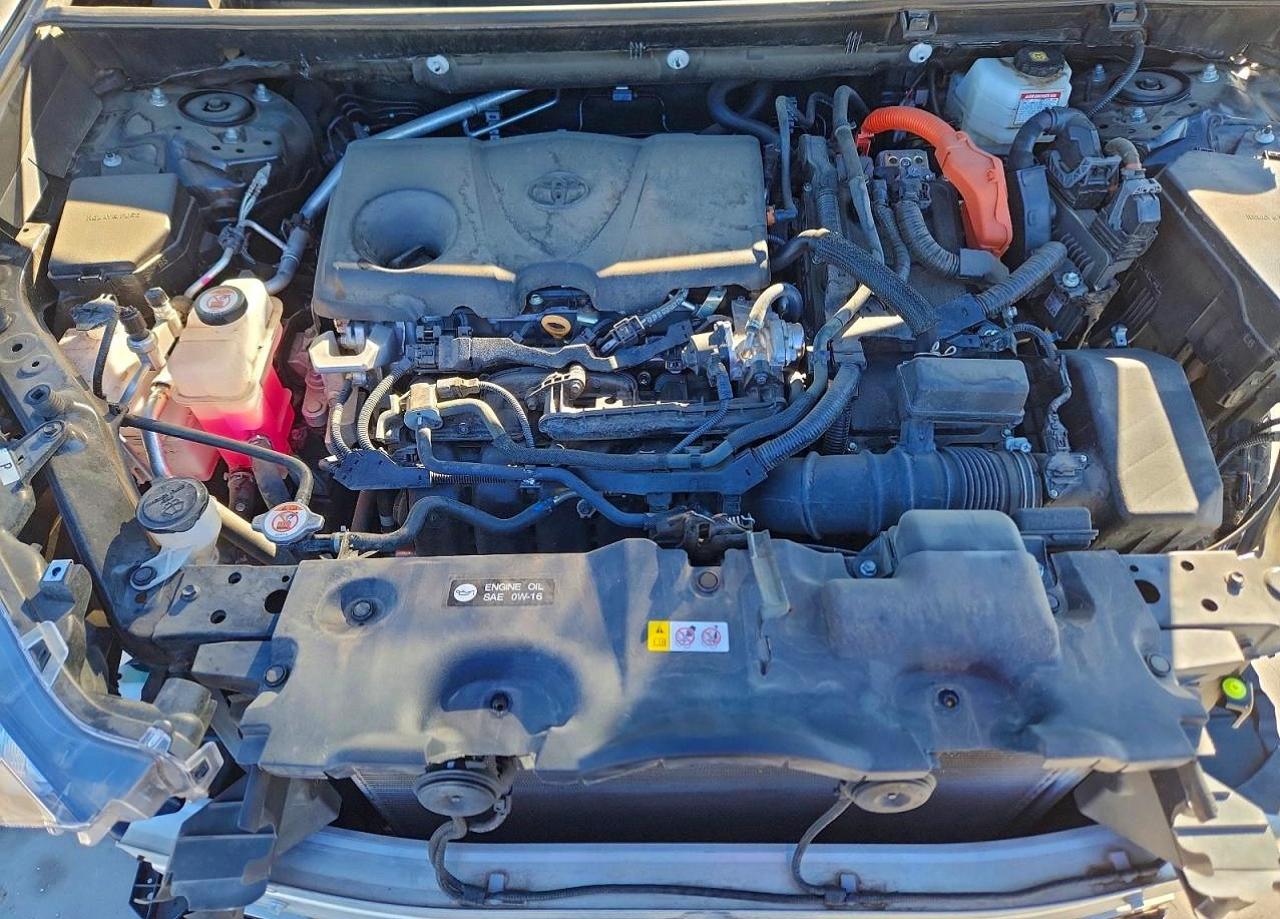 2022 TOYOTA RAV4 SE photo 12