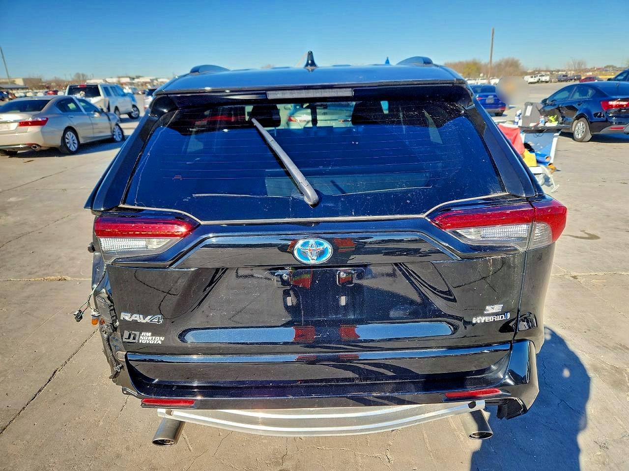 2022 TOYOTA RAV4 SE photo 6