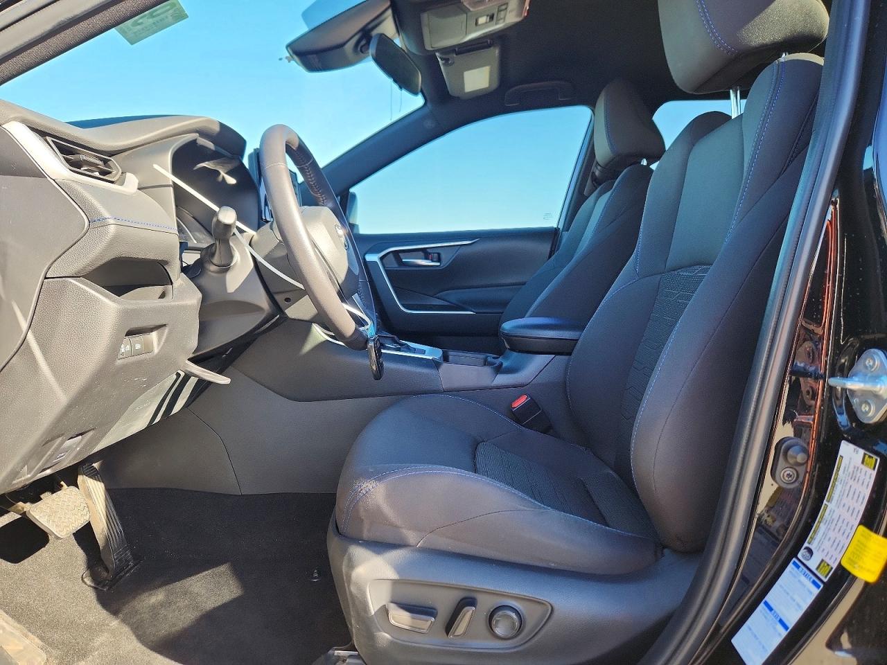 2022 TOYOTA RAV4 SE photo 7
