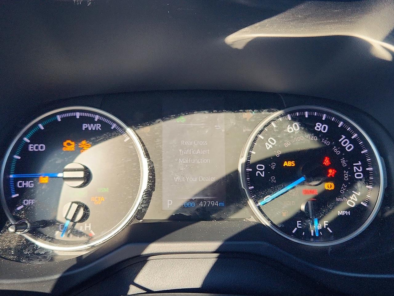 2022 TOYOTA RAV4 SE photo 9