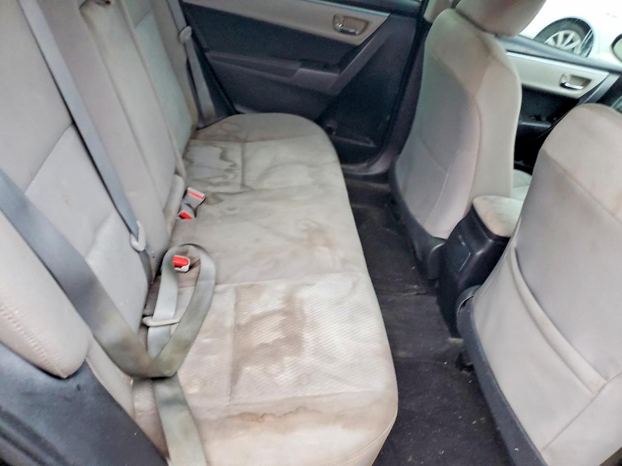 2016 TOYOTA COROLLA L photo 10