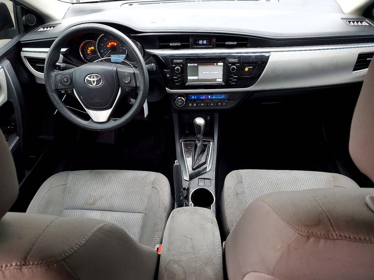 2016 TOYOTA COROLLA L photo 8