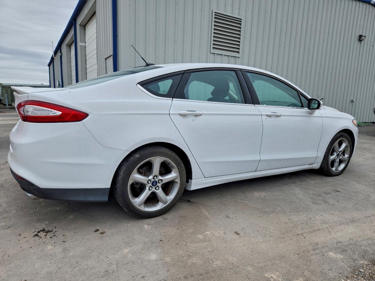 2016 FORD FUSION SE photo 3
