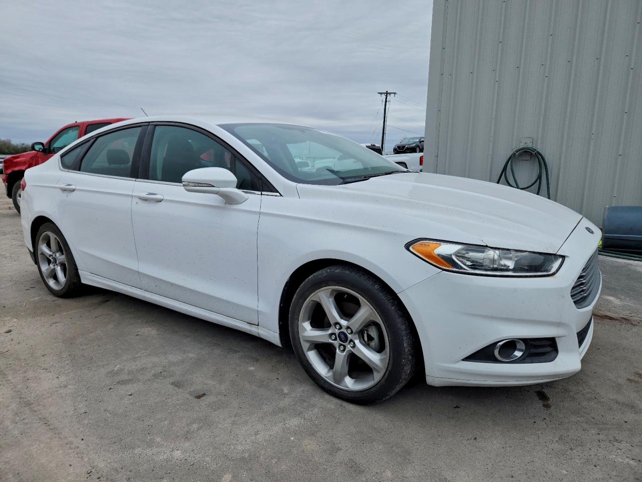2016 FORD FUSION SE photo 4