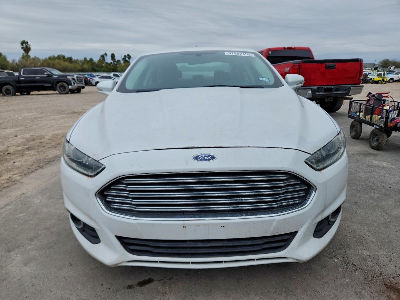 2016 FORD FUSION SE photo 5