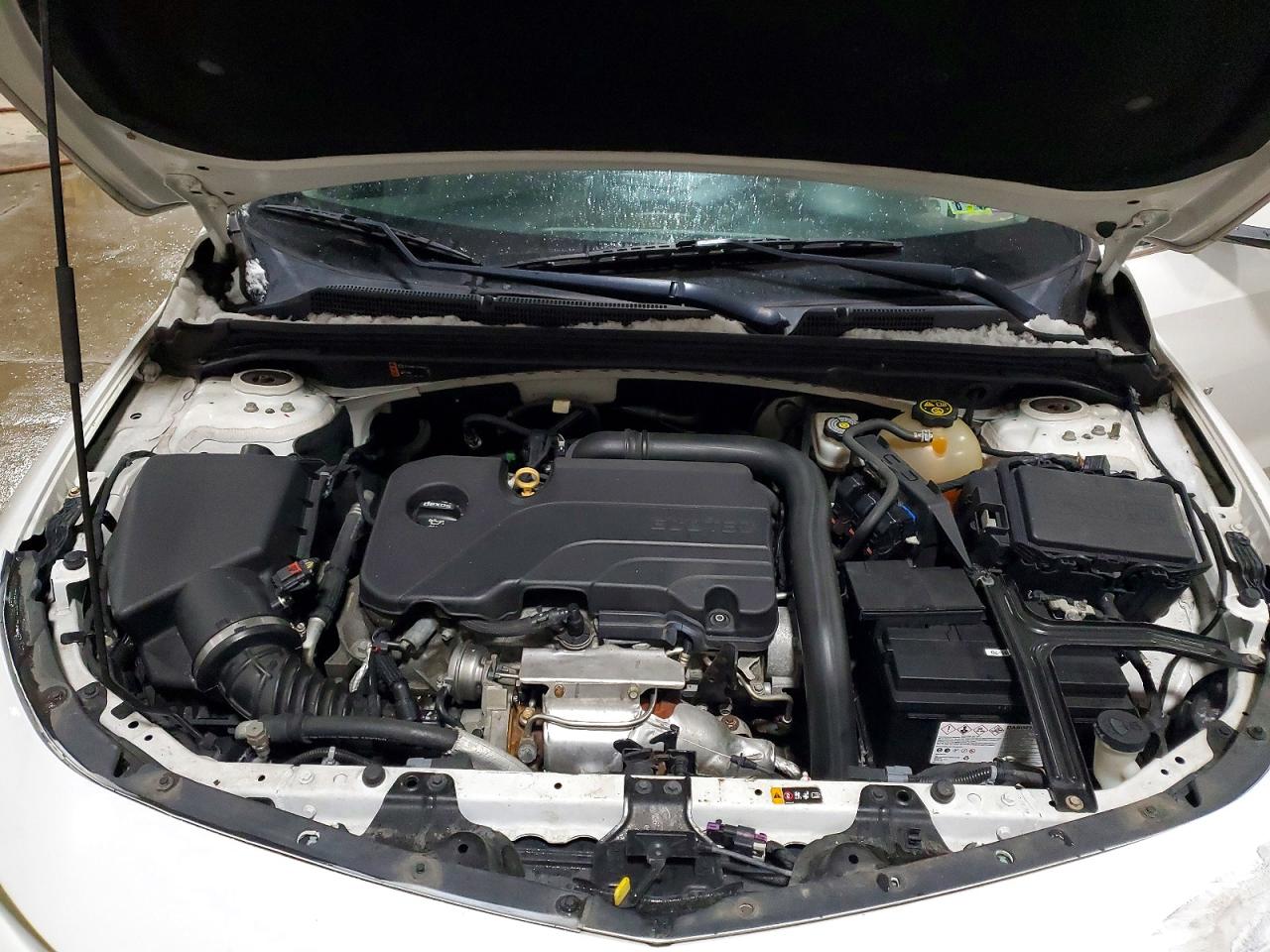2018 CHEVROLET MALIBU LT photo 11