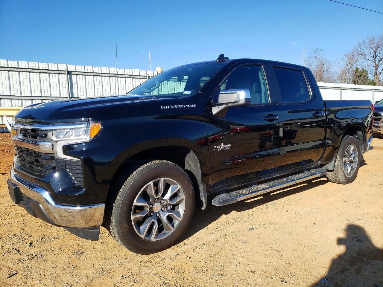 2025 CHEVROLET SILVERADO