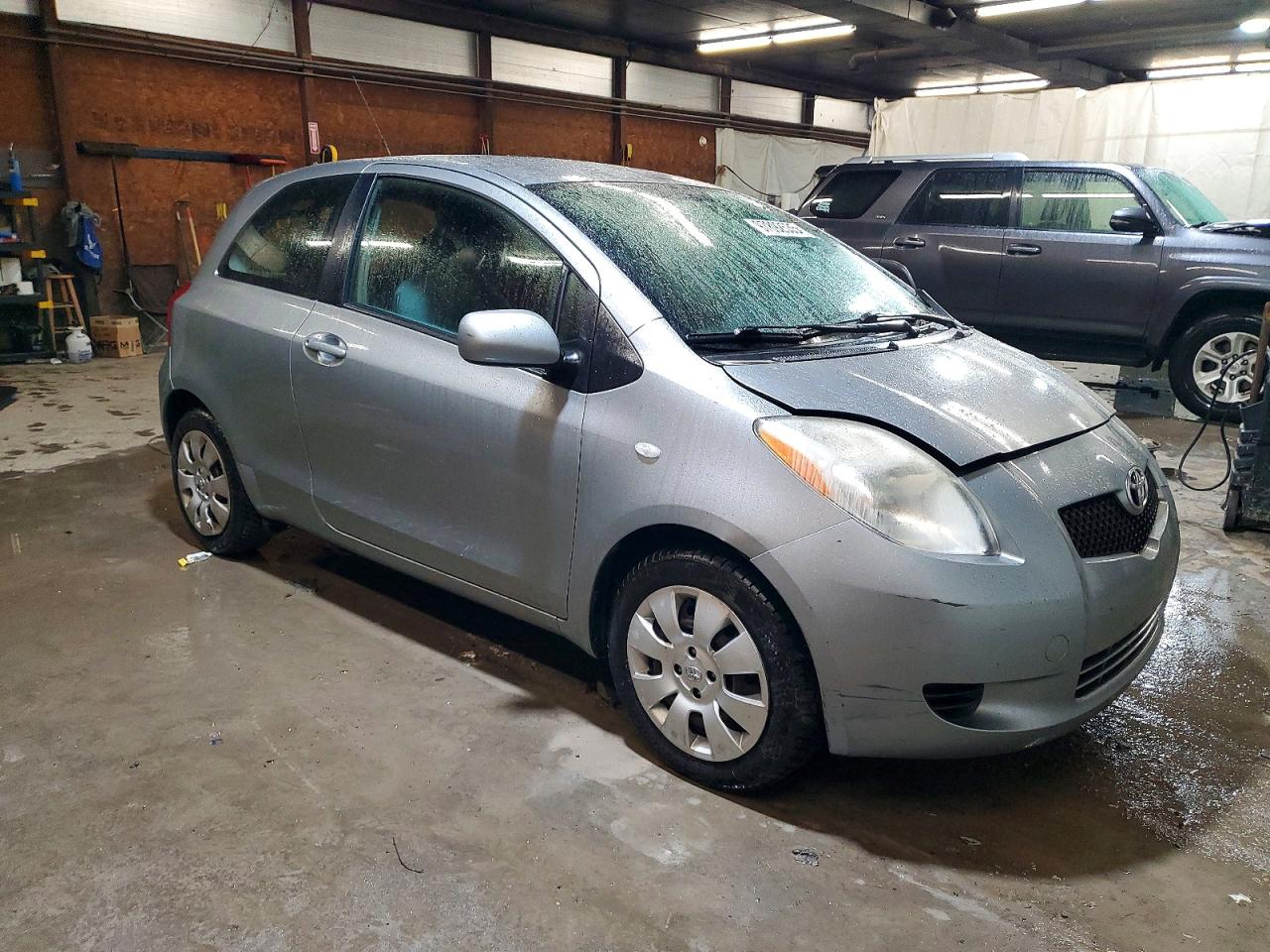 2008 TOYOTA YARIS photo 4