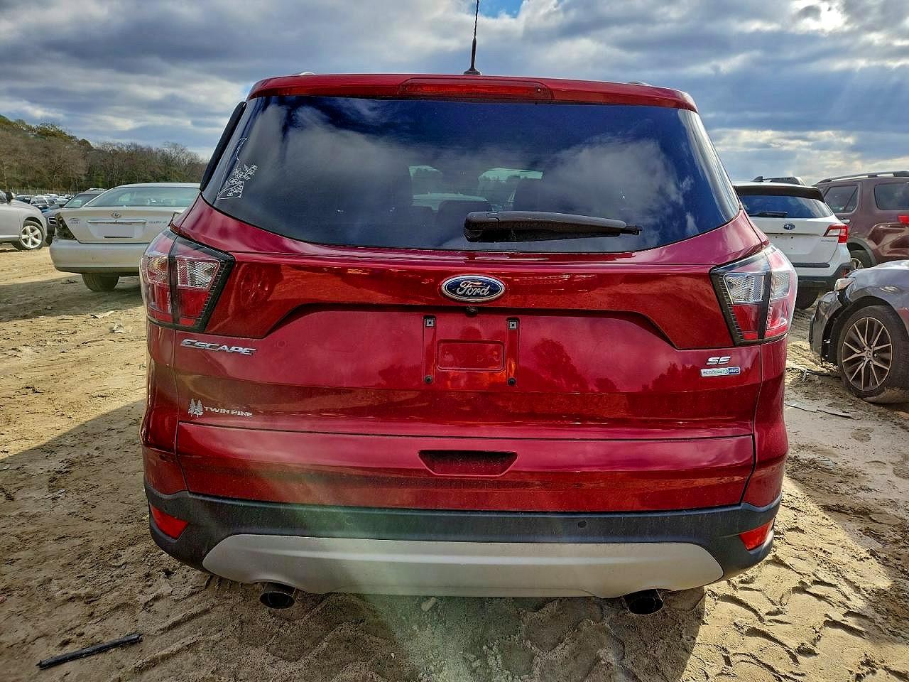 2017 FORD ESCAPE SE photo 11