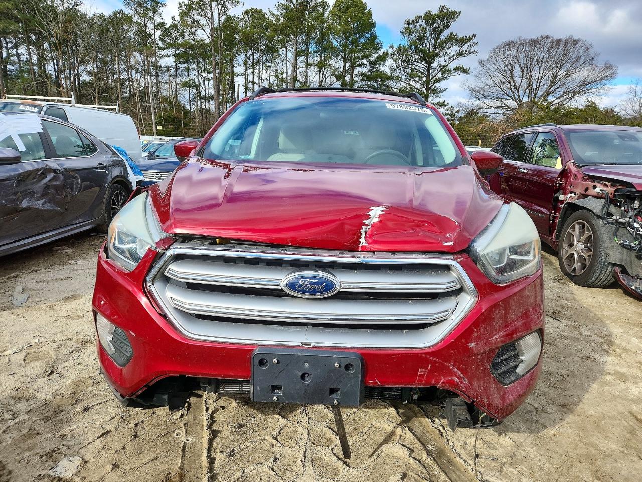2017 FORD ESCAPE SE photo 9