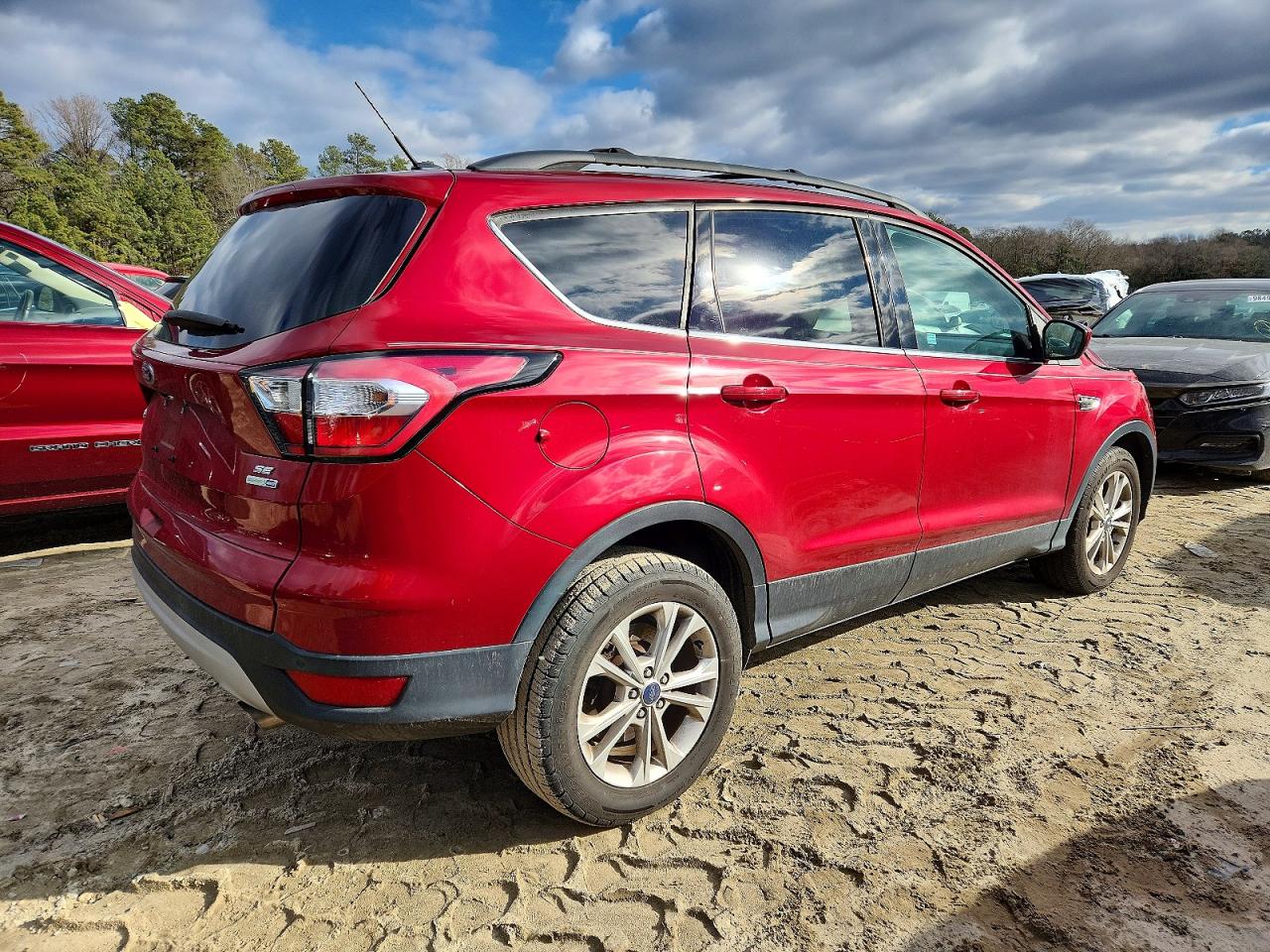 2017 FORD ESCAPE SE photo 5