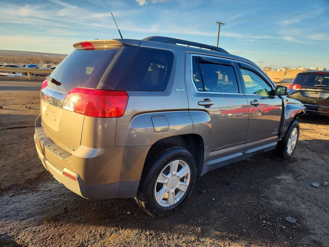 2012 GMC TERRAIN SLE photo 5