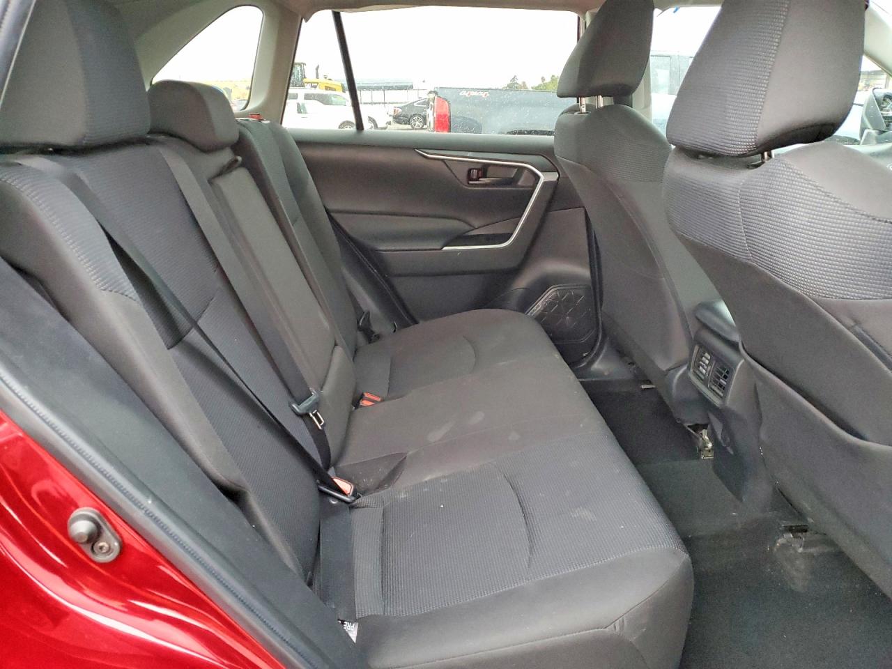 2022 TOYOTA RAV4 LE photo 21