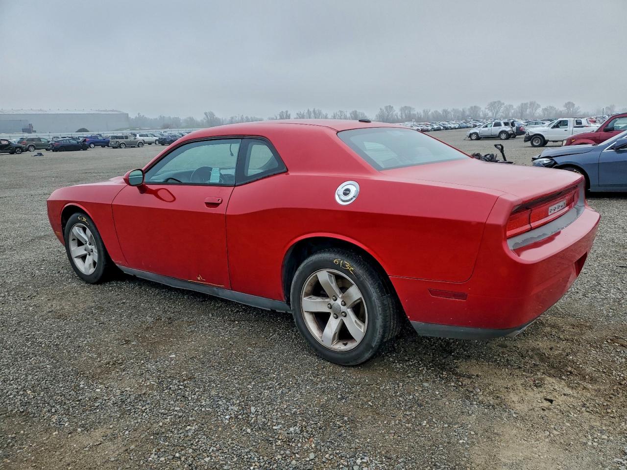 2012 DODGE CHALLENGER SXT photo 3