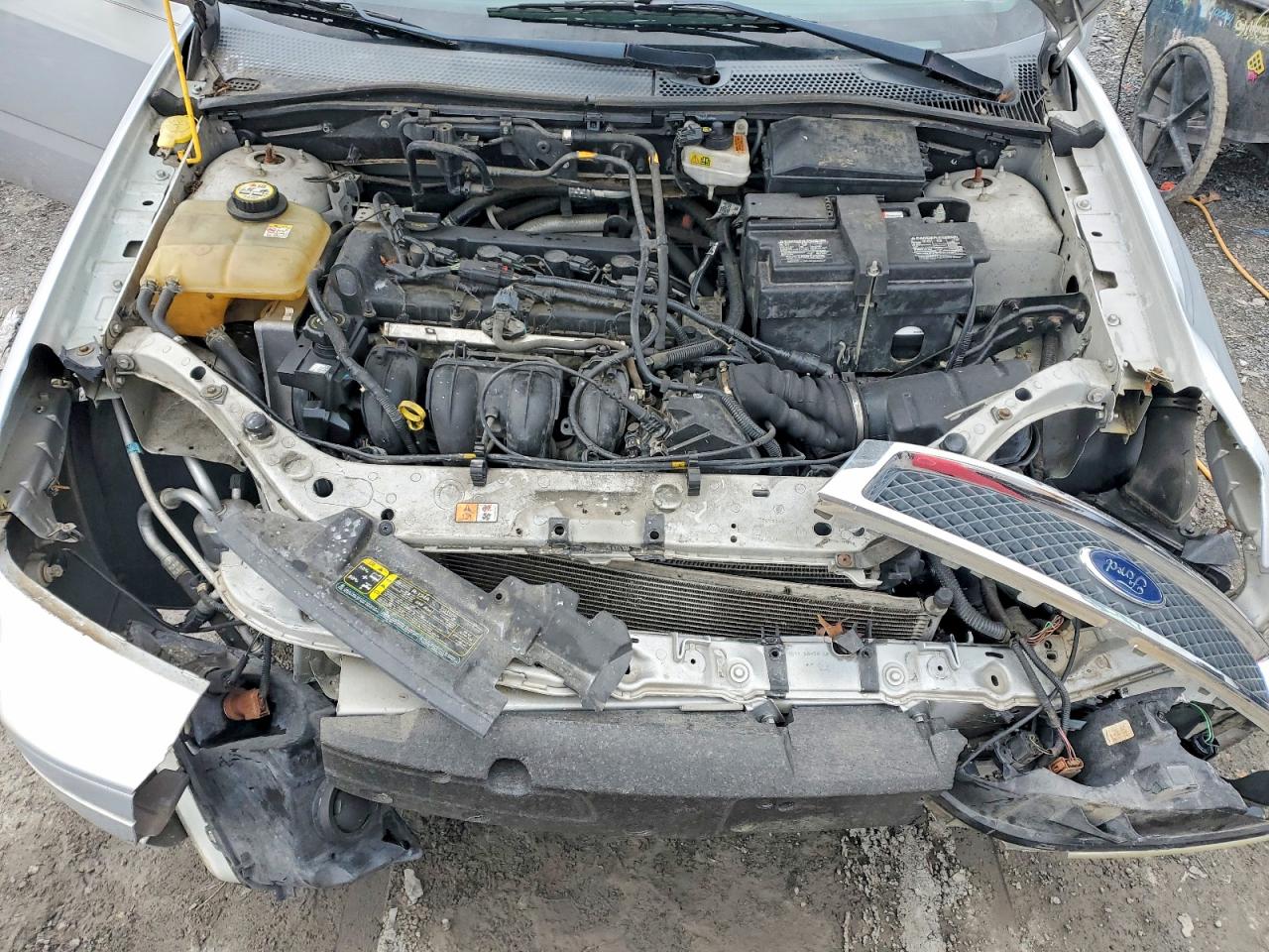 2007 FORD FOCUS ZX4 photo 11