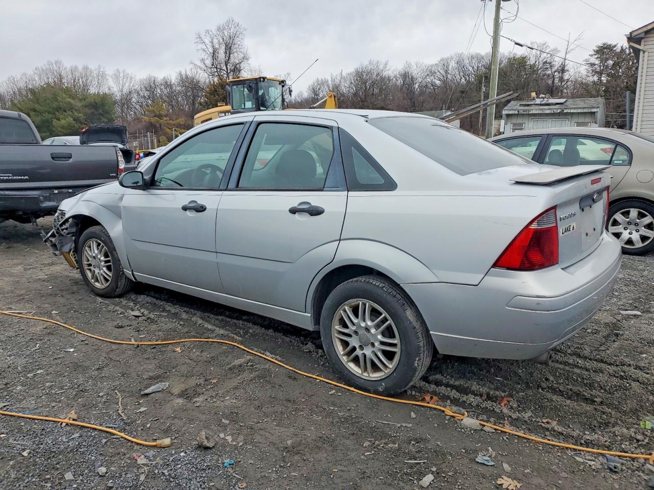 2007 FORD FOCUS ZX4 photo 2