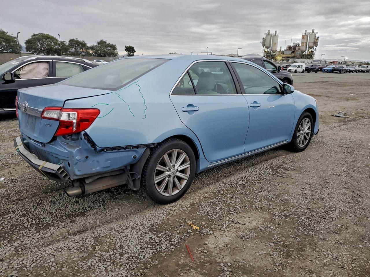 2012 TOYOTA CAMRY BASE photo 5
