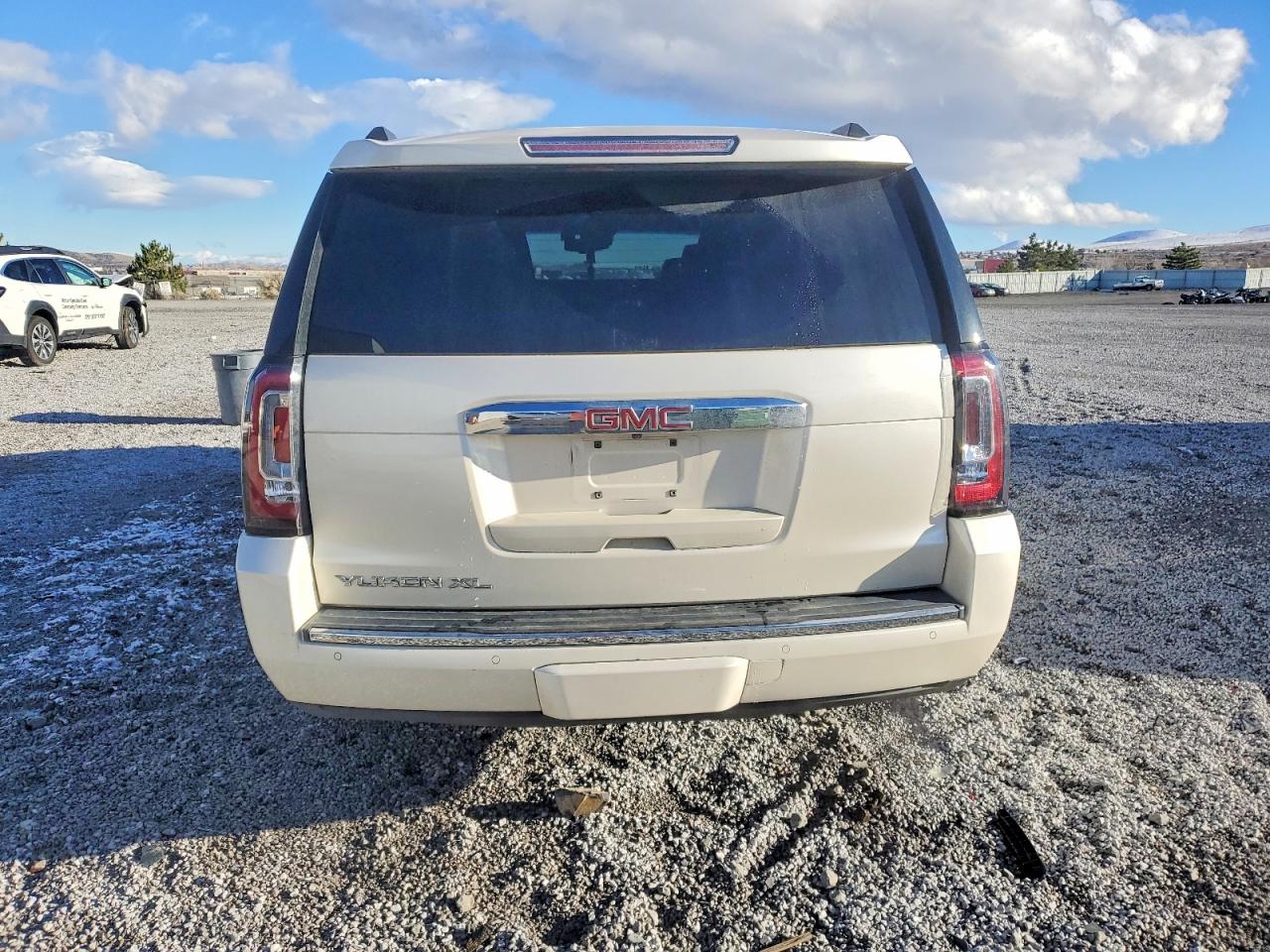 2015 GMC YUKON XL DENALI photo 11