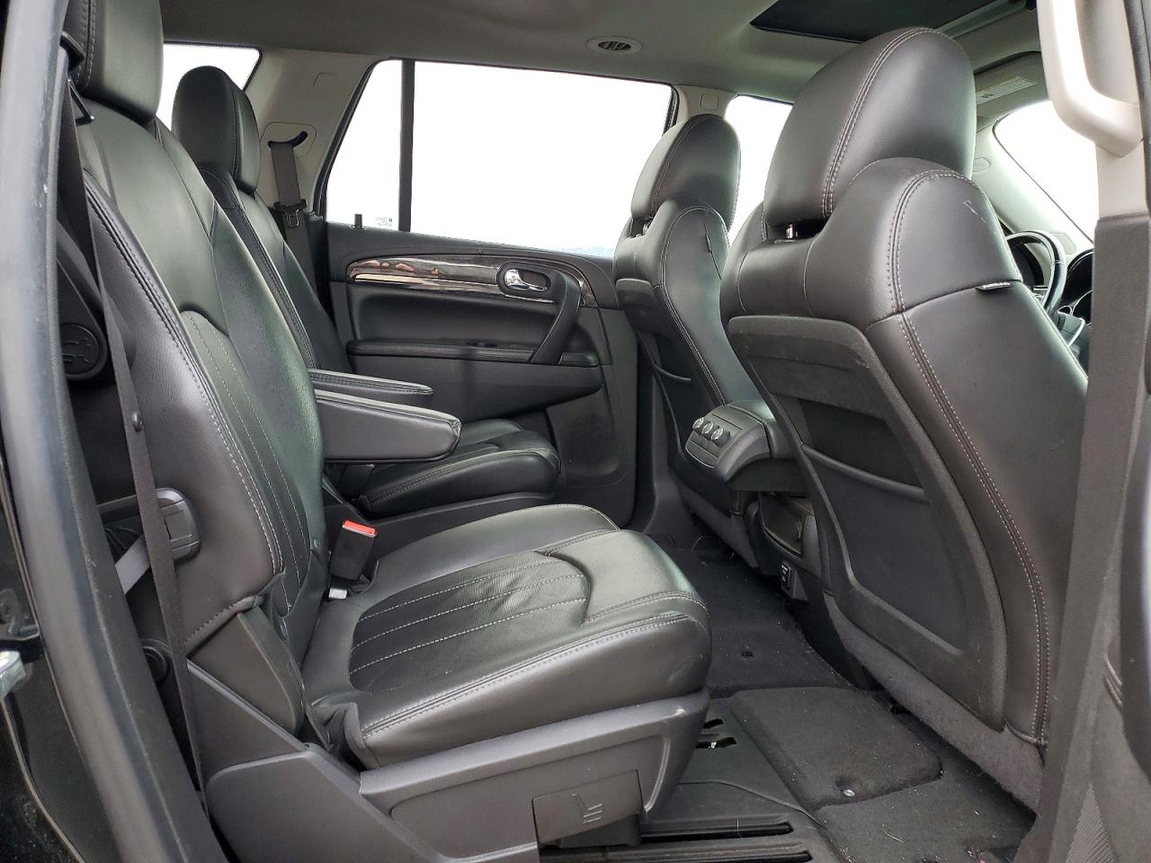 2016 BUICK ENCLAVE photo 11