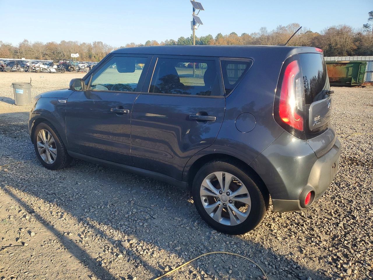 2015 KIA SOUL + photo 3
