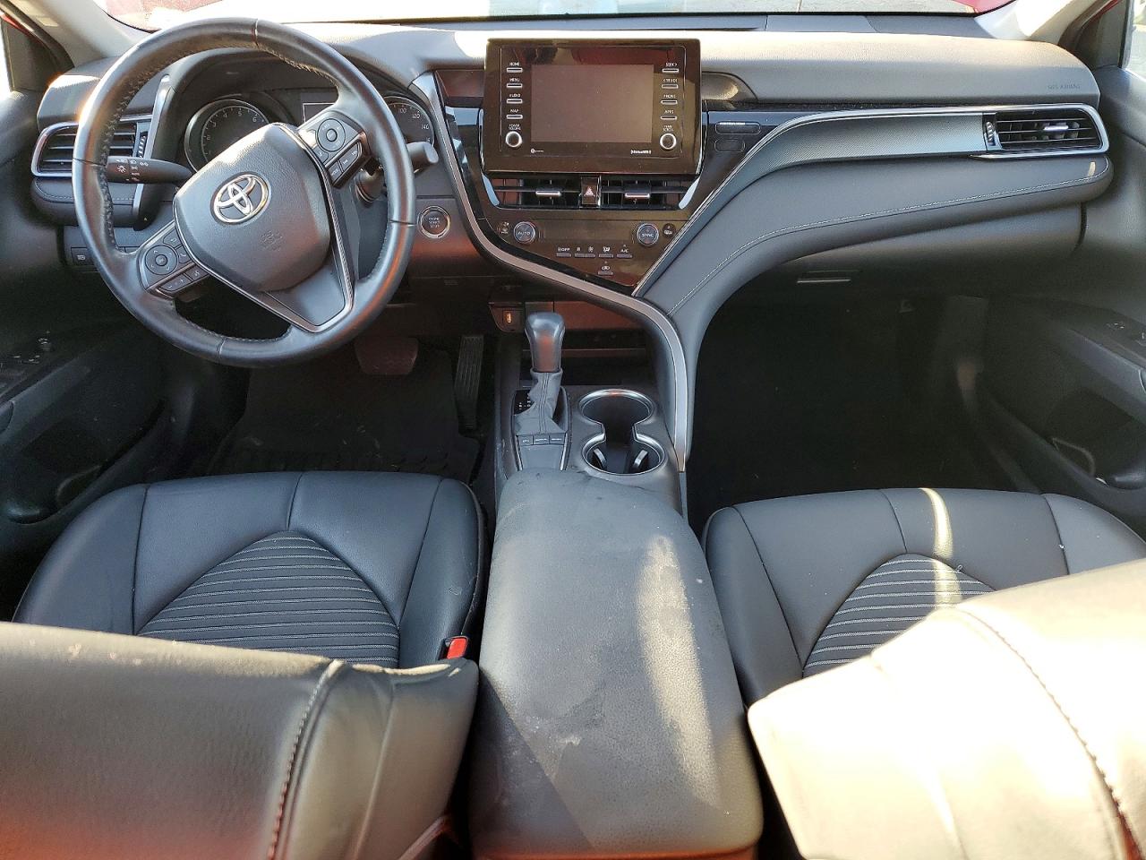 2022 TOYOTA CAMRY photo 22