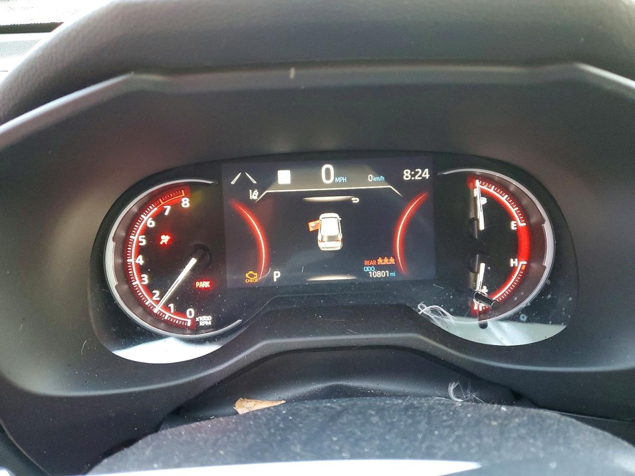 2024 TOYOTA RAV4 LE photo 17