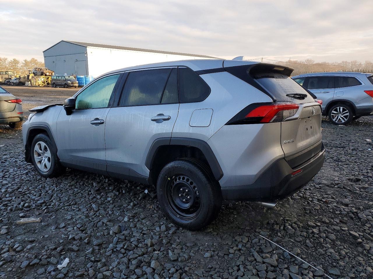 2024 TOYOTA RAV4 LE photo 3