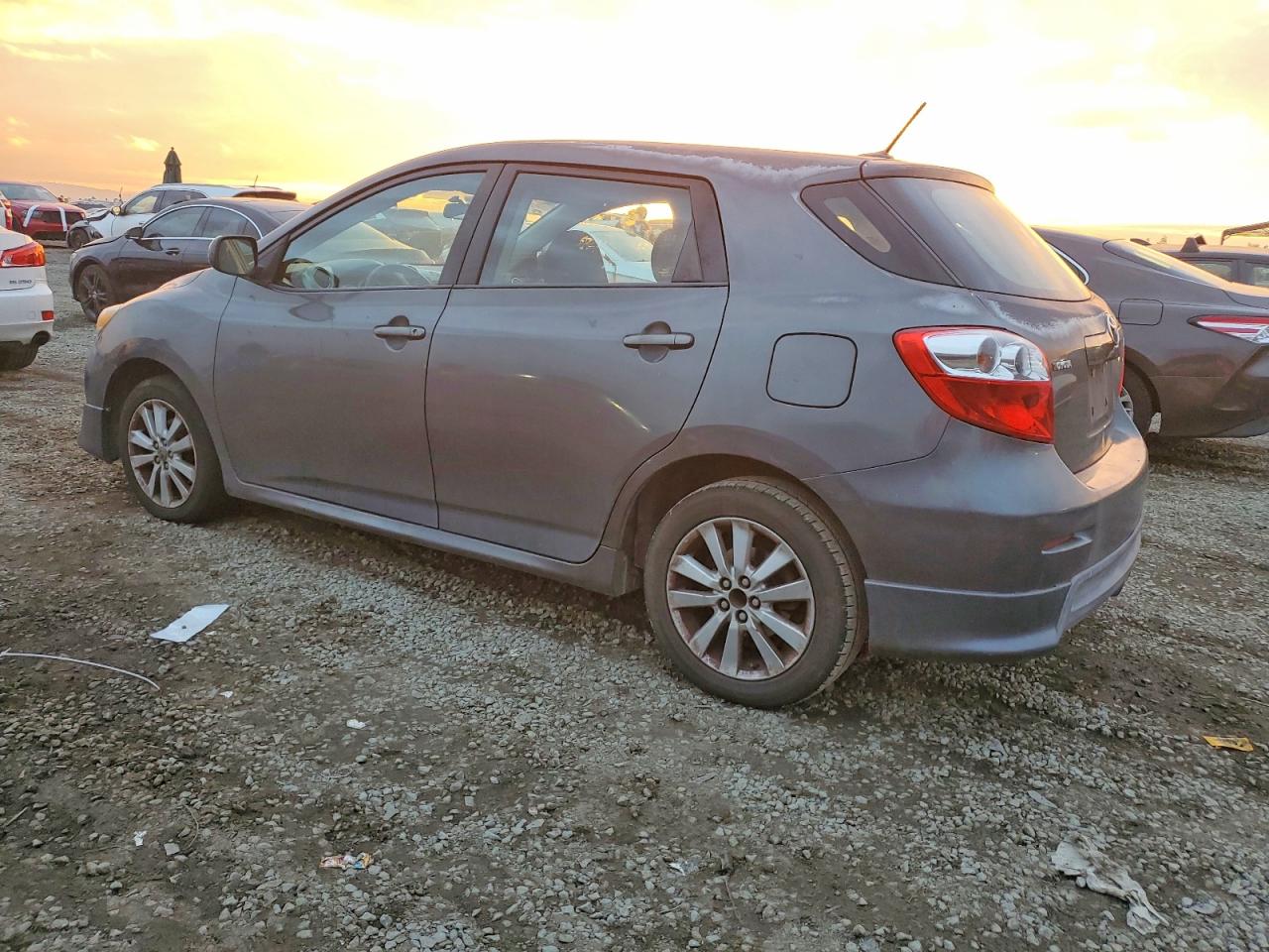 2010 TOYOTA COROLLA MATRIX photo 3