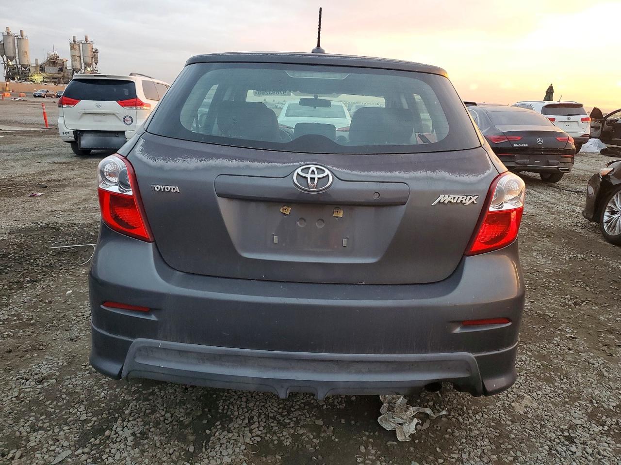 2010 TOYOTA COROLLA MATRIX photo 11