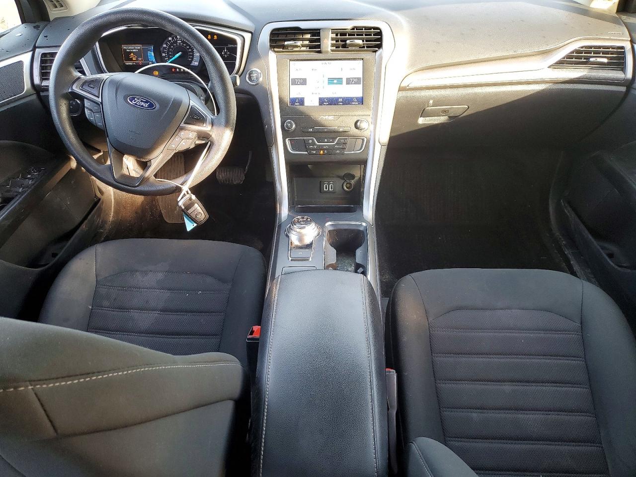 2020 FORD FUSION SE photo 15
