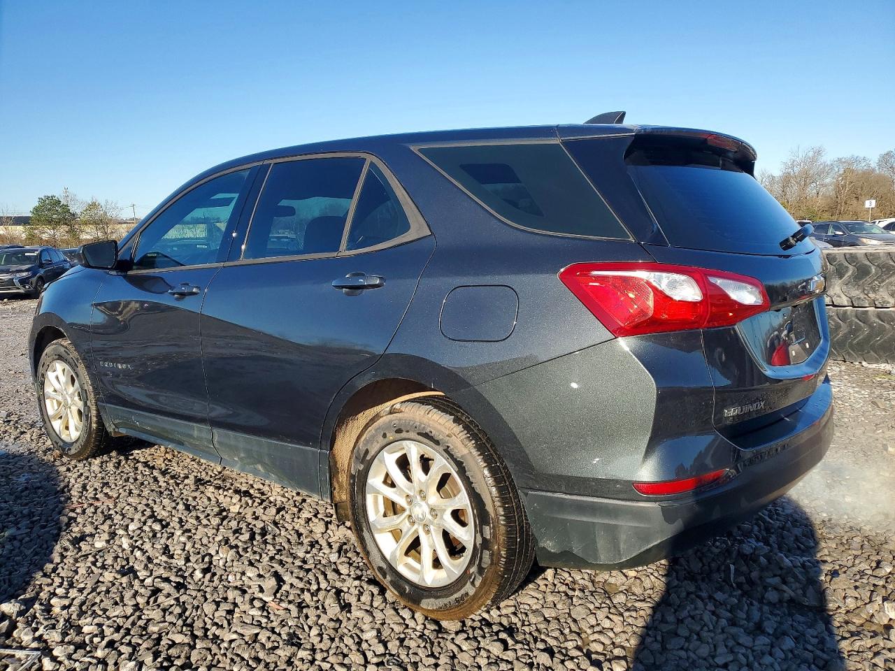 2019 CHEVROLET EQUINOX LS photo 2