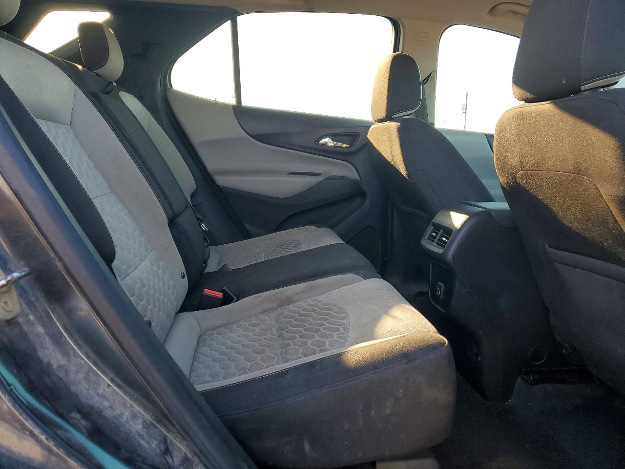 2019 CHEVROLET EQUINOX LS photo 11