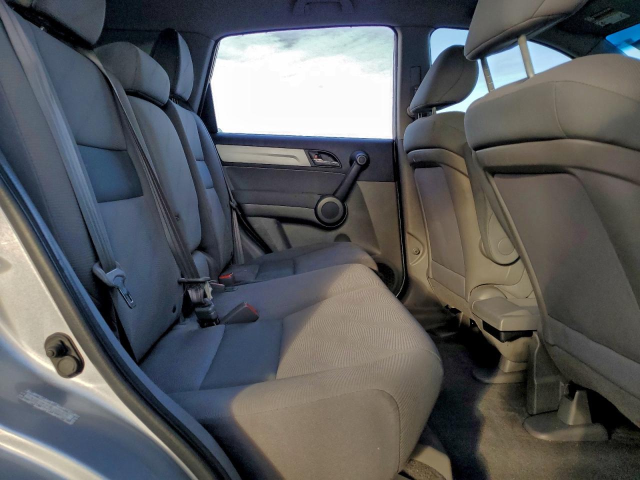 2011 HONDA CR-V LX photo 11