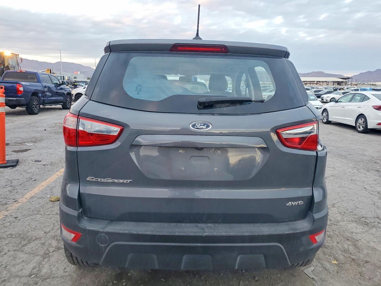 2021 FORD ECOSPORT S photo 6