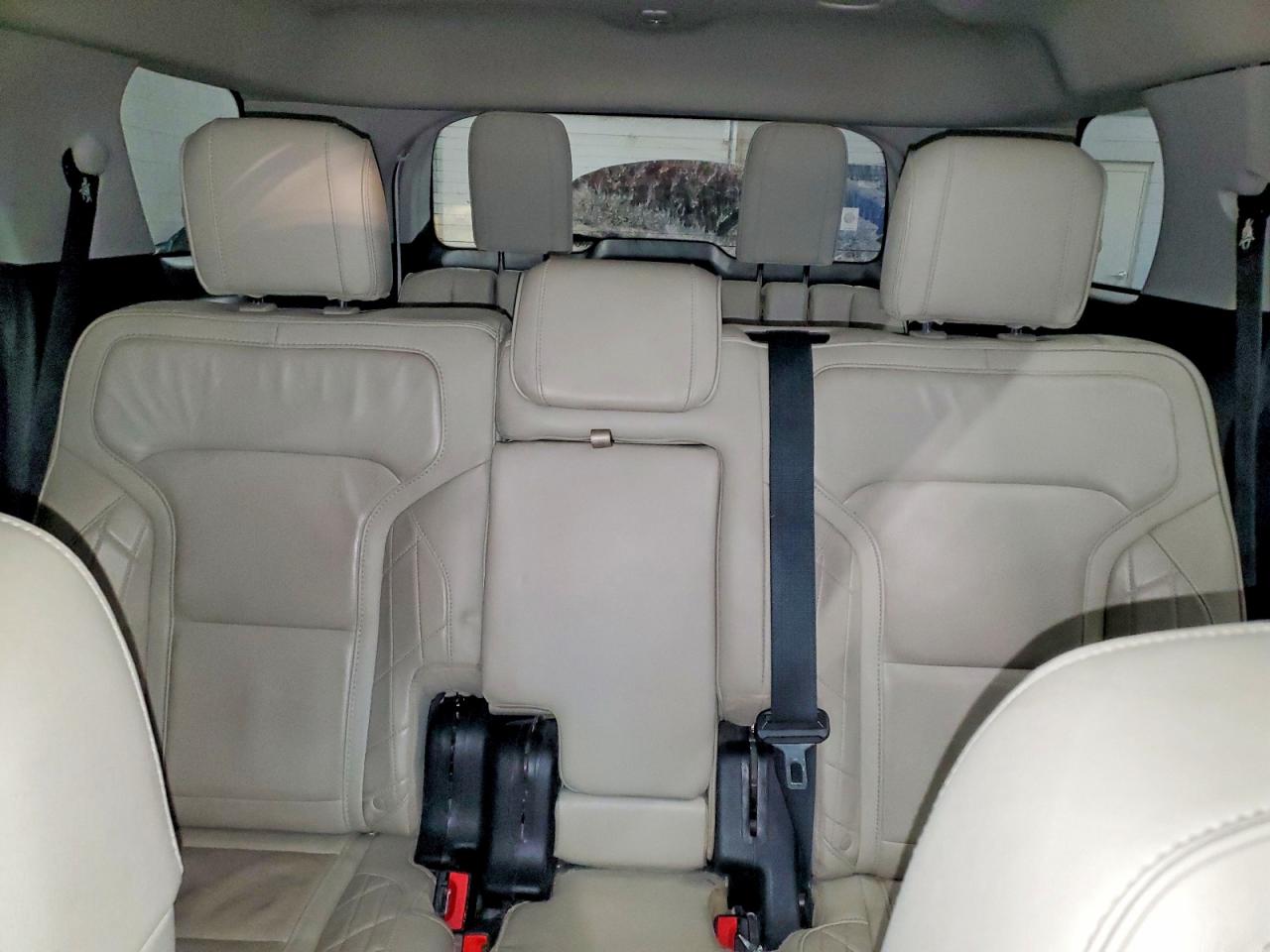 2016 FORD EXPLORER PLATINUM photo 19
