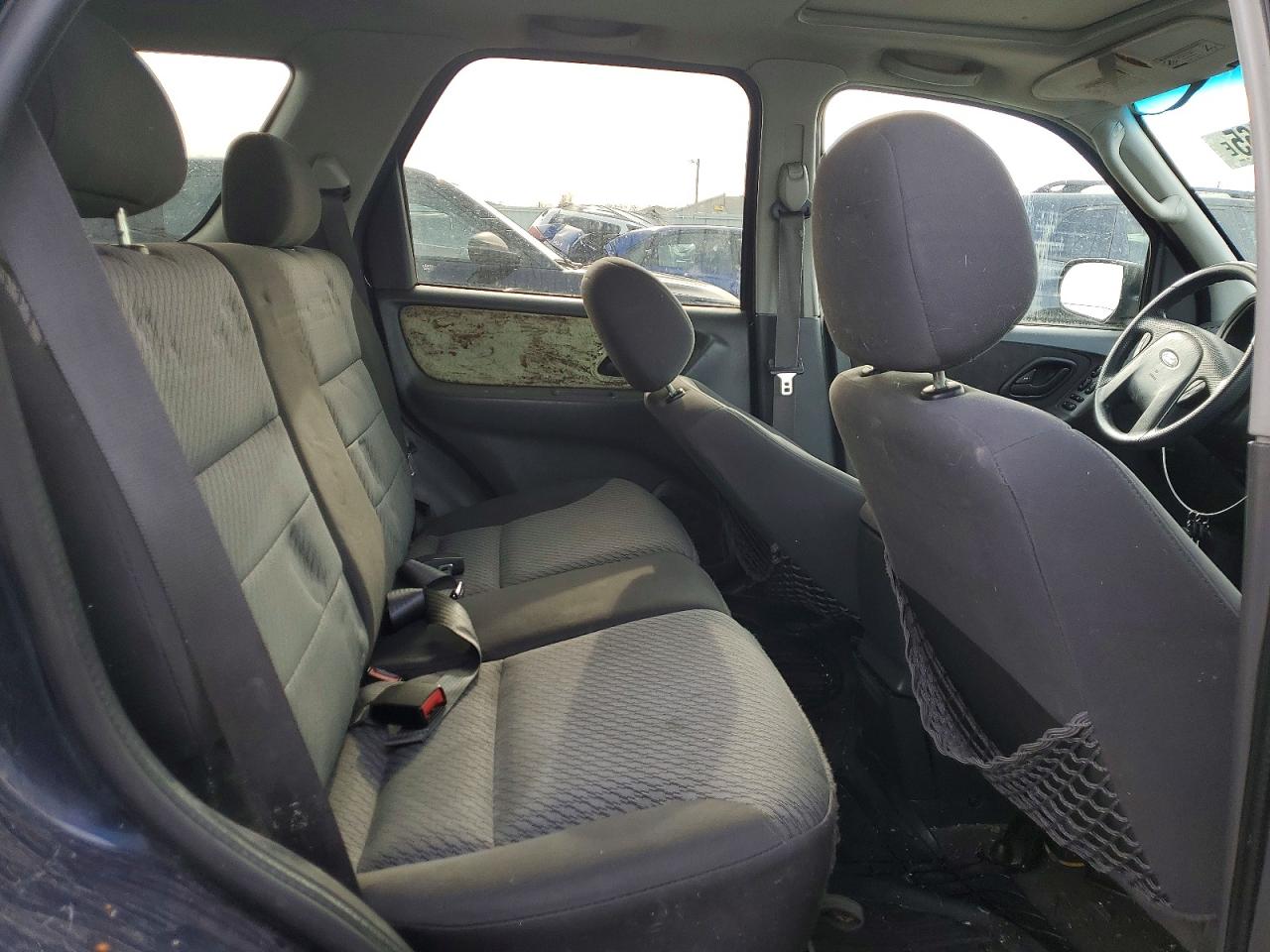 2003 FORD ESCAPE XLT photo 11