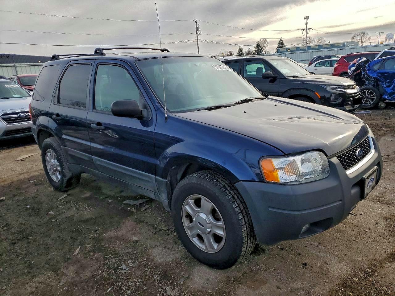 2003 FORD ESCAPE XLT photo 4