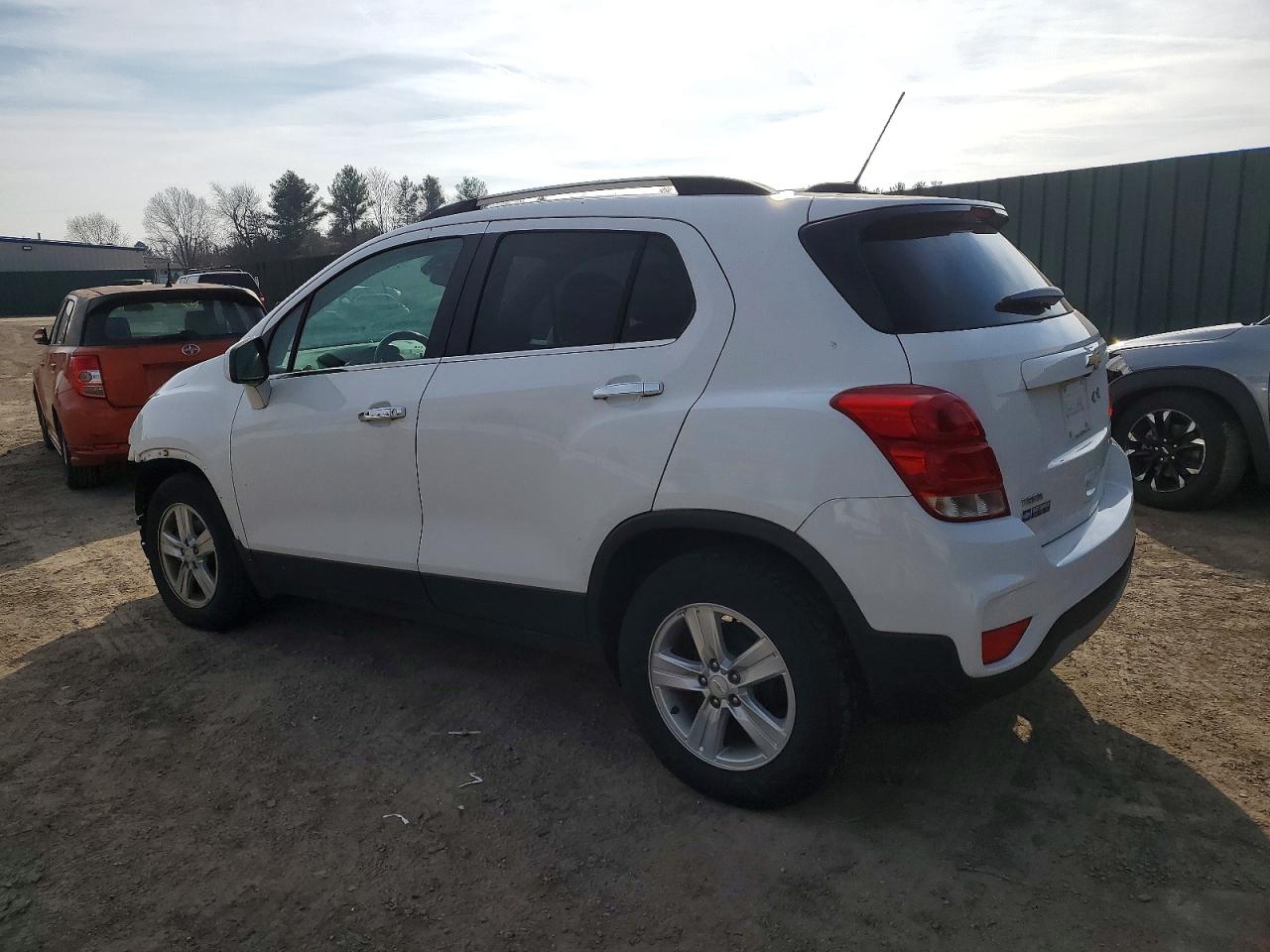 2020 CHEVROLET TRAX 1LT photo 3