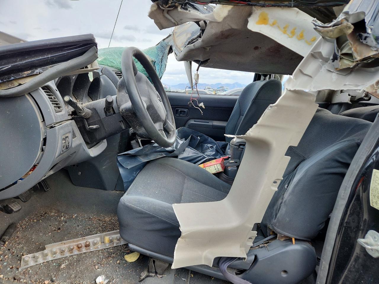 2003 NISSAN FRONTIER KING CAB XE photo 7