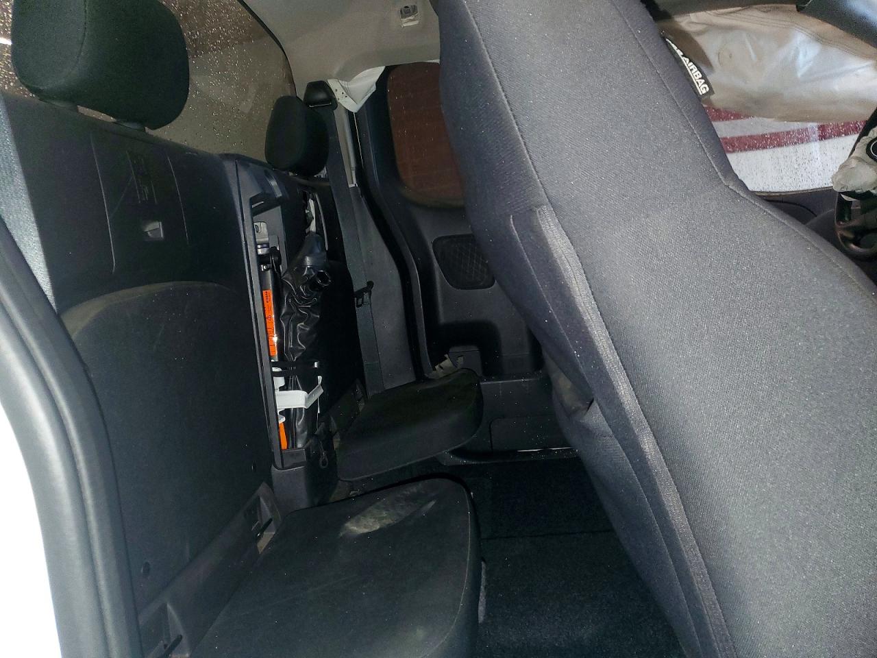 2024 NISSAN FRONTIER S photo 10