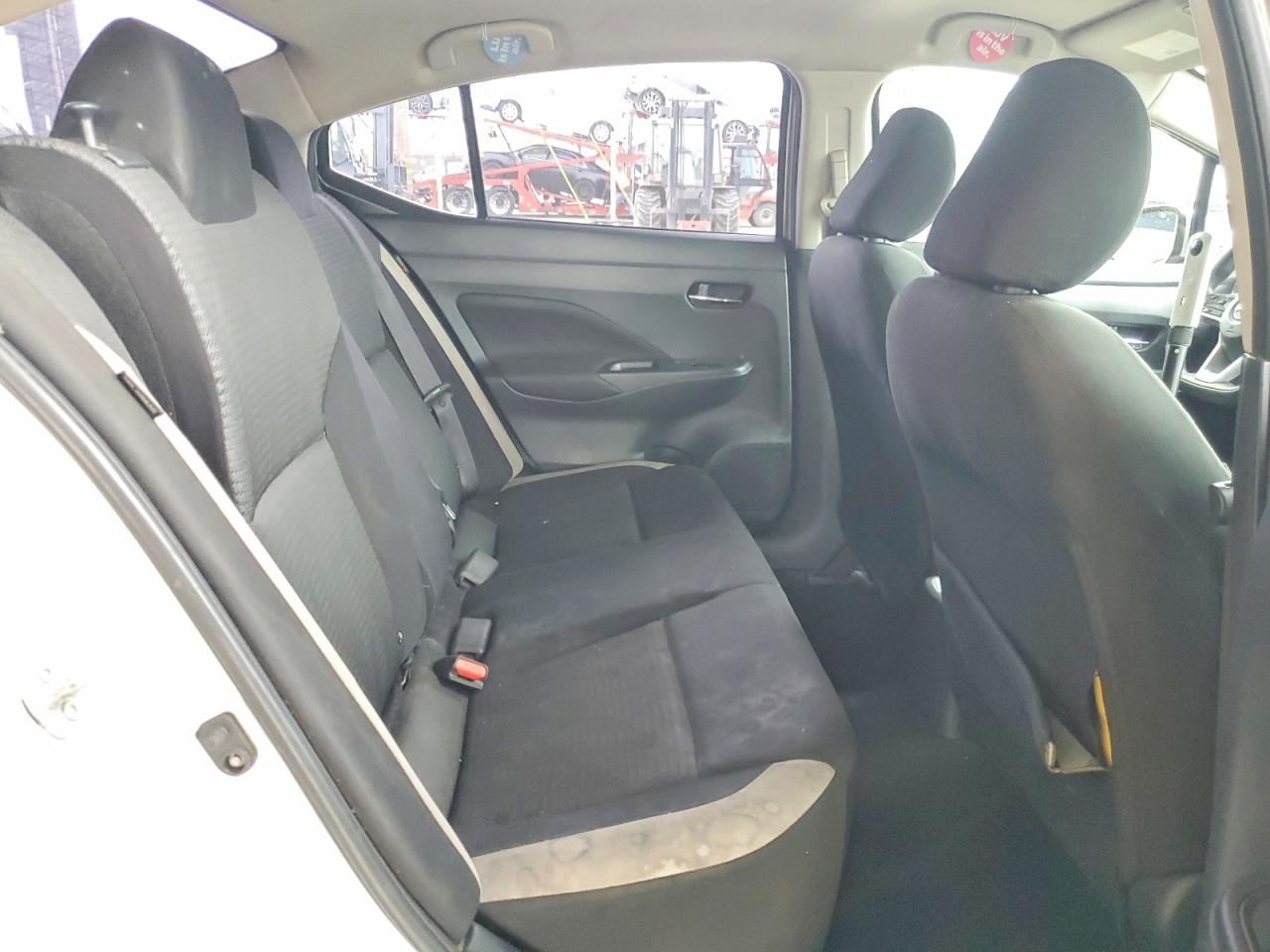 2021 NISSAN VERSA SV photo 28