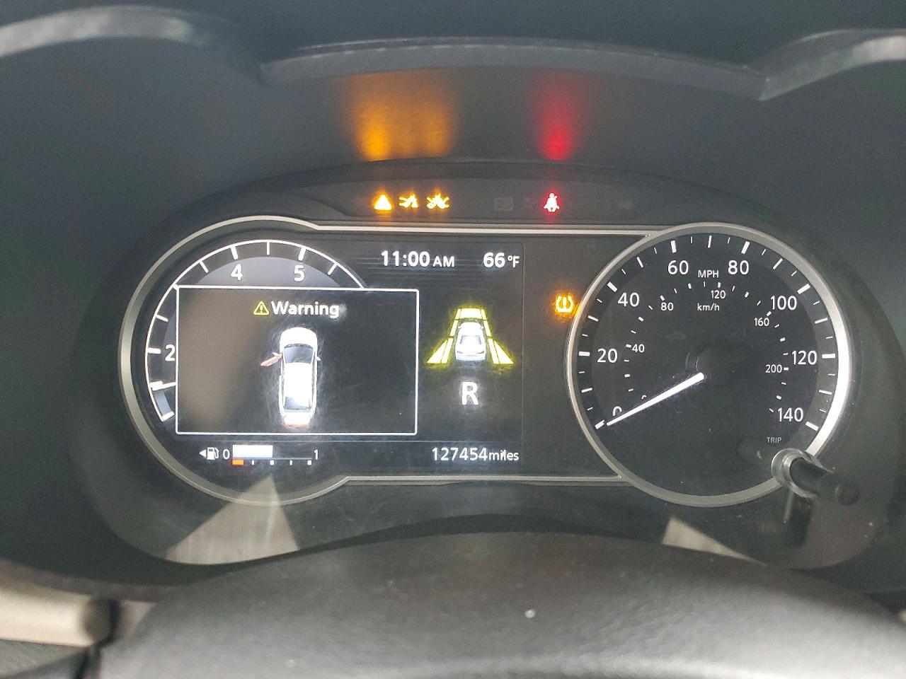 2021 NISSAN VERSA SV photo 25